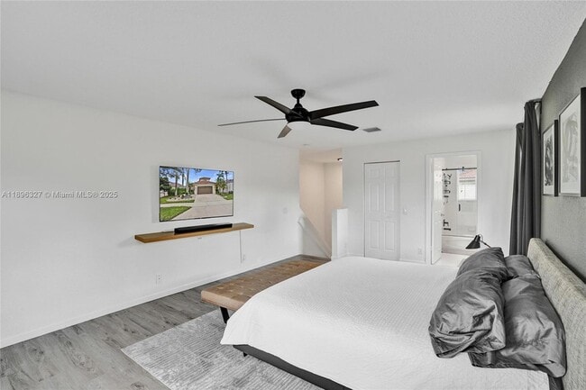 Building Photo - 1725 Winterberry Ln