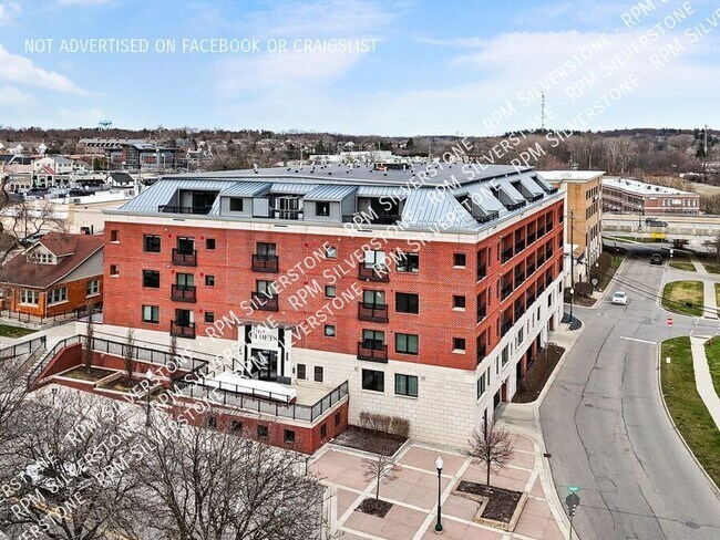 Primary Photo - 1401 Walnut Blvd