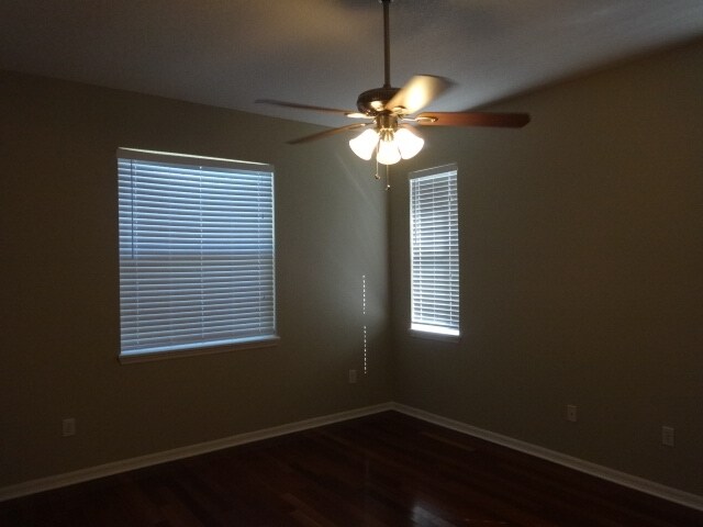 Building Photo - 508 Azalea Bloom Dr
