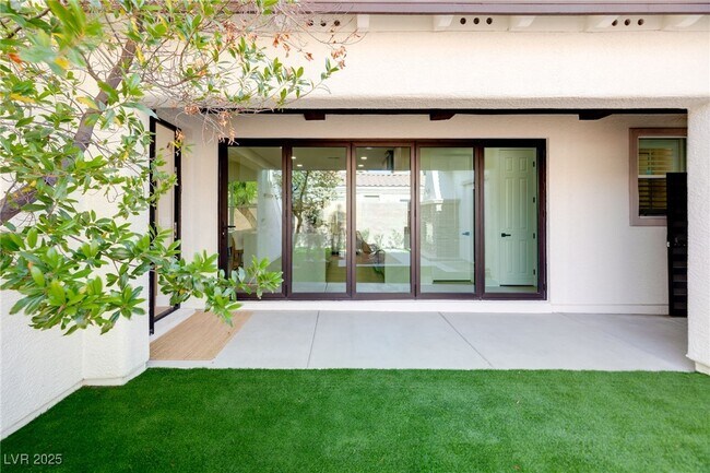 Building Photo - 12024 Whitehills St