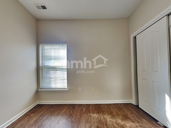 Building Photo - 6829 Ayrshire Glen Pl