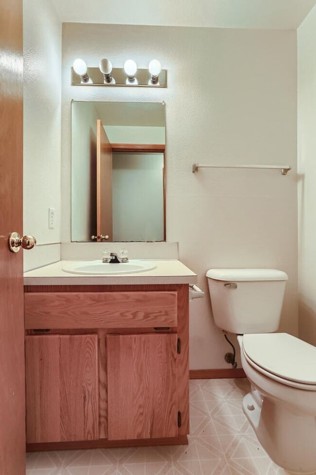 Building Photo - 15459 SW Donna Ct