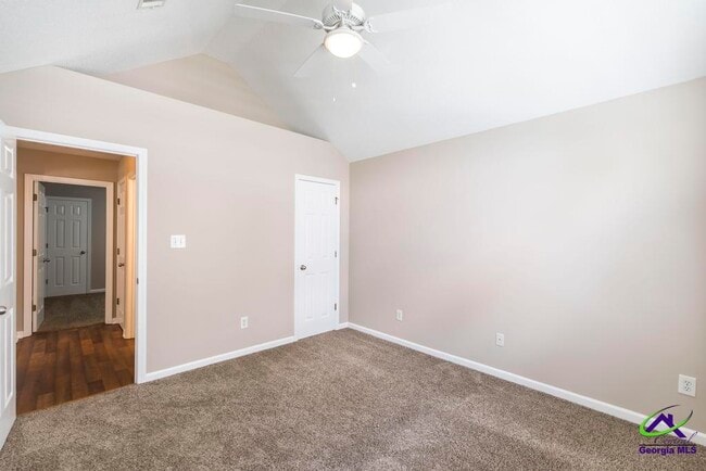 Building Photo - 462 Falkirk Dr