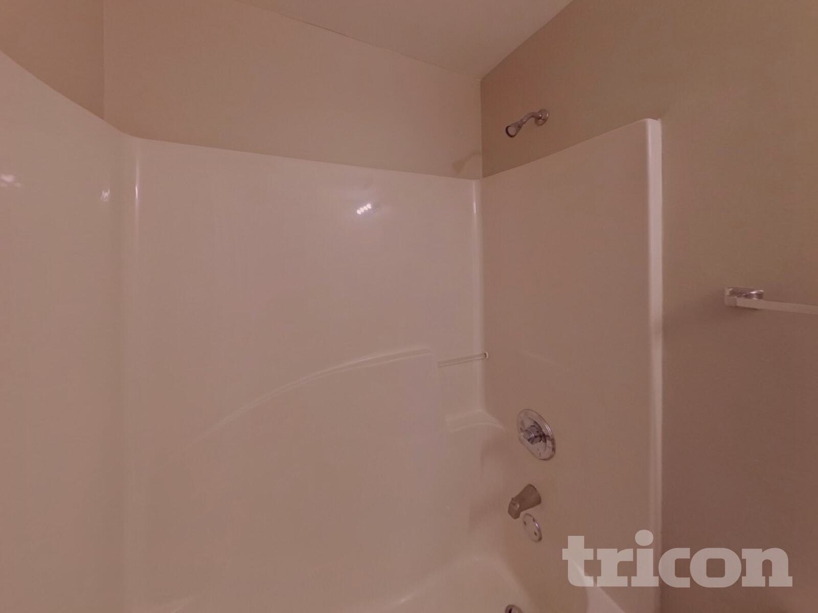 Building Photo - 11051 Southwood Dr