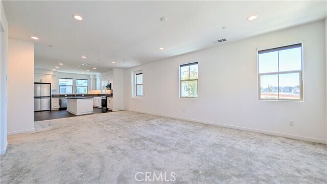 Building Photo - 231 Babson Ct