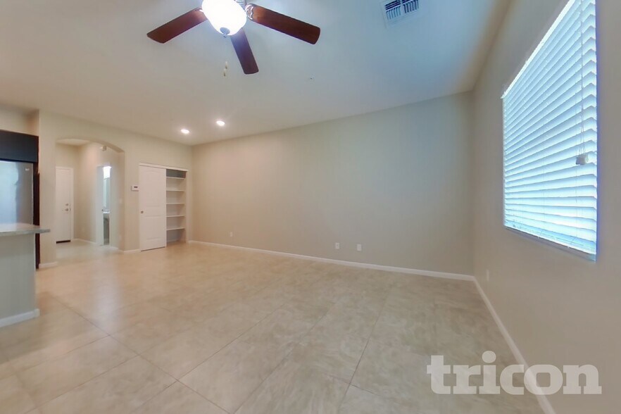 Building Photo - 12586 W Mazatzal Dr