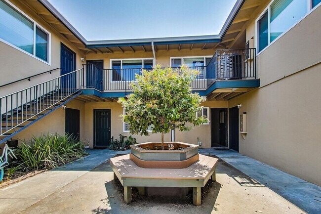 Building Photo - 1758 S Grant St