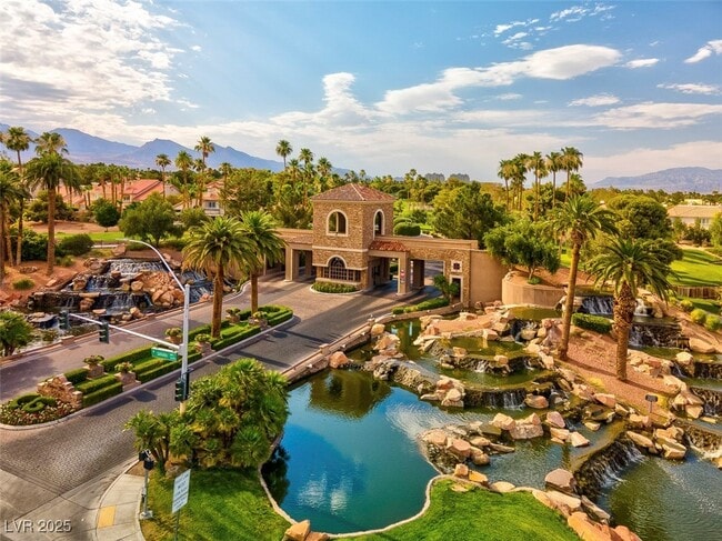 Building Photo - 8848 Rainbow Ridge Dr