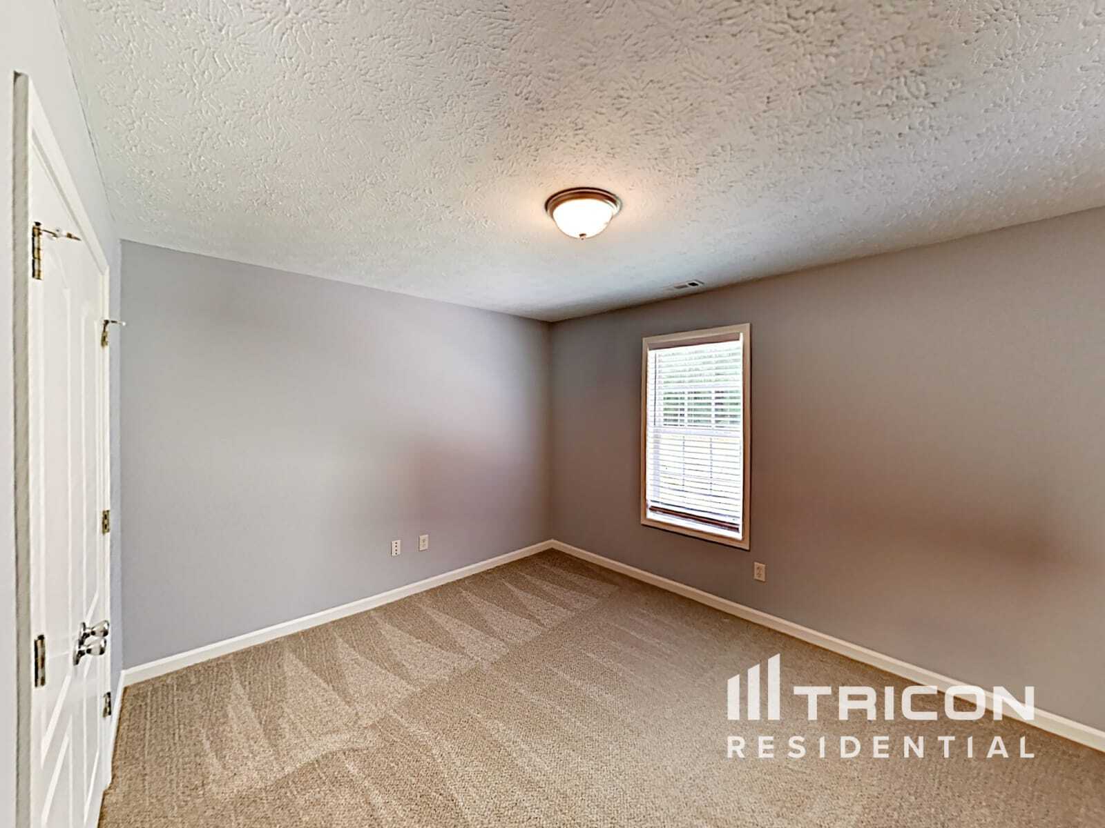 Building Photo - 309 Bellevue Ridge