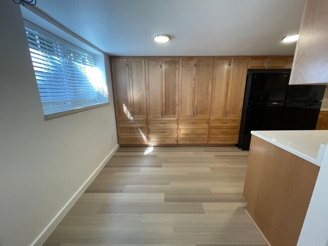 Building Photo - Large Private Bedroom / Furnished! Beautifully Renovated Shared Irvington Apartment Home!