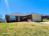 Building Photo - 829 Beaver Creek Dr