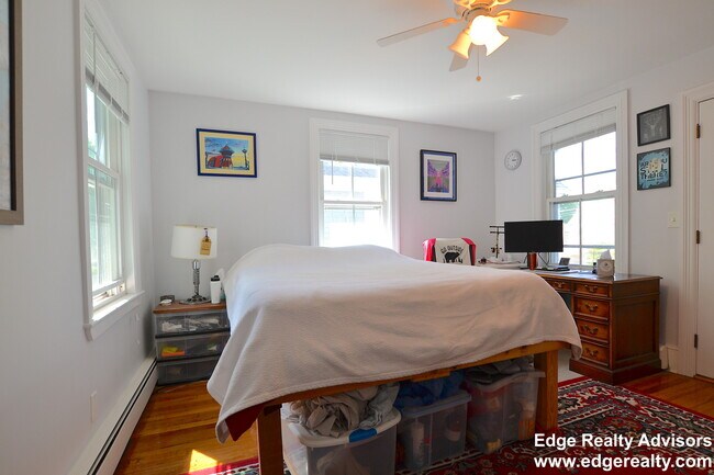 Building Photo - 45 Aldie St