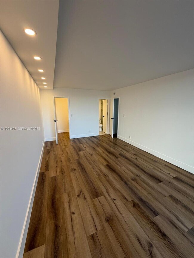 Building Photo - 701 Three Islands Boulevard