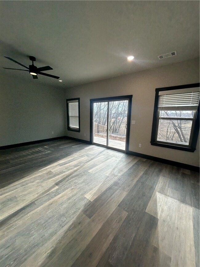 Building Photo - 3313 SW Lucretia Rd