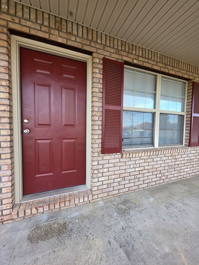 Building Photo - 1609 Bourland Ln