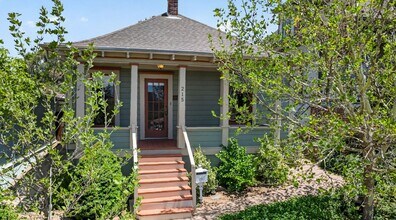 Building Photo - 3 Bedroom with Historical Charm Close to Square