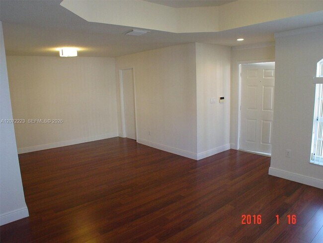 Building Photo - 5173 NW 114th Pl