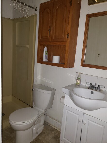 Bathroom/shower - 64 Old Lancaster Rd