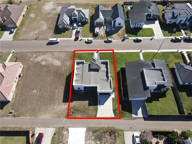 Building Photo - 31 Tierra Escondido