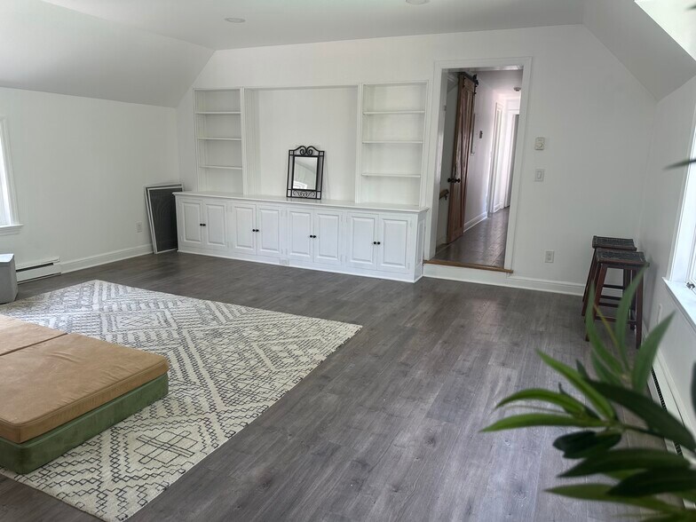 Living/Dining Room - 1607 Bedford St