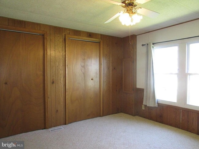 Building Photo - 14446 Slim St