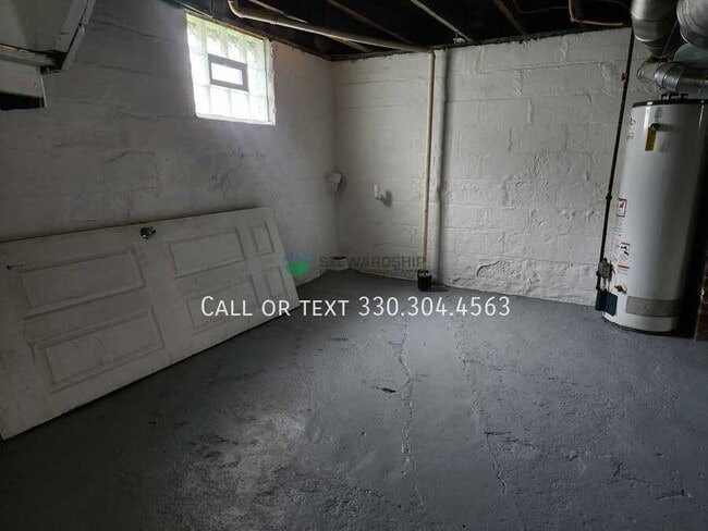 Building Photo - 68 27th St NW