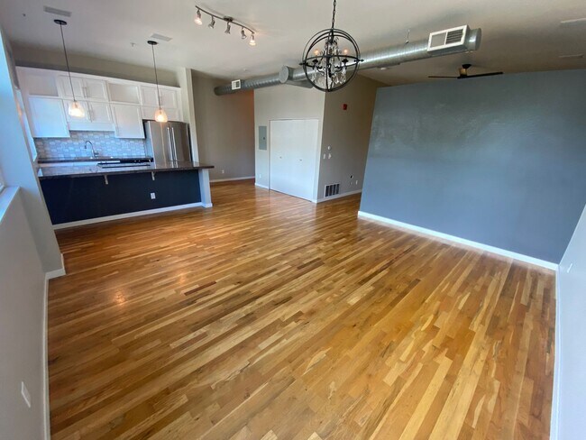 Building Photo - Great LoHi Condo - License #2023-BFN-0073421