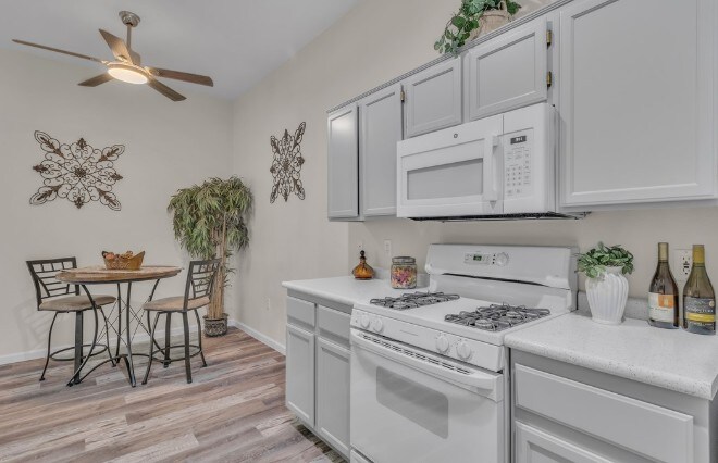 Building Photo - 700 Carnegie St