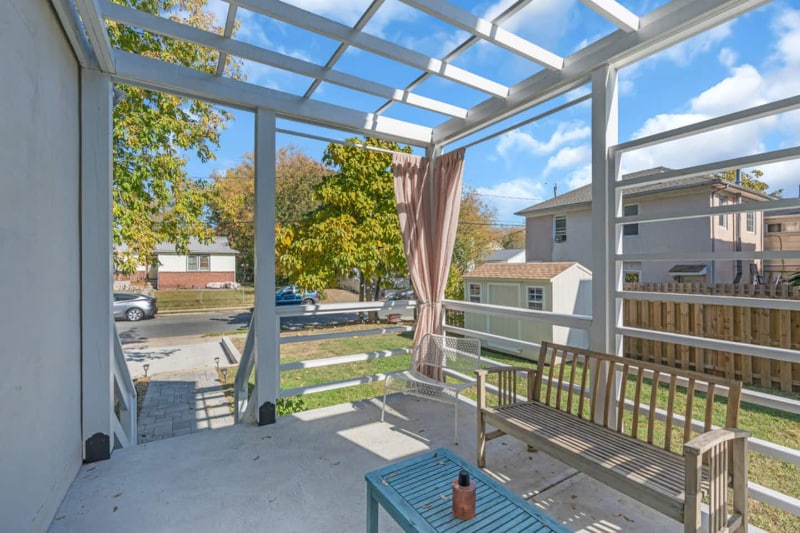 Building Photo - 1409 Bangs Ave