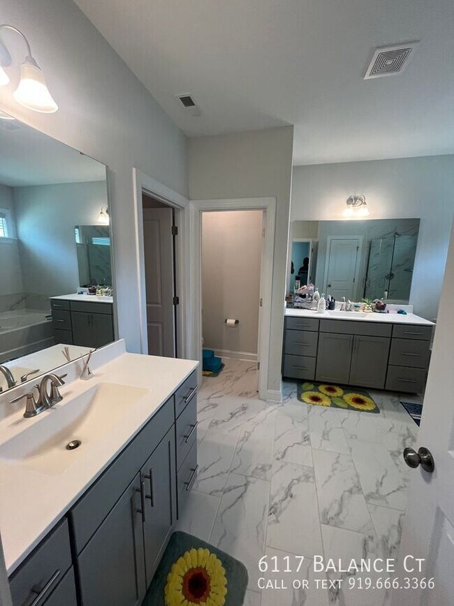 Building Photo - 6117 Balance Ct