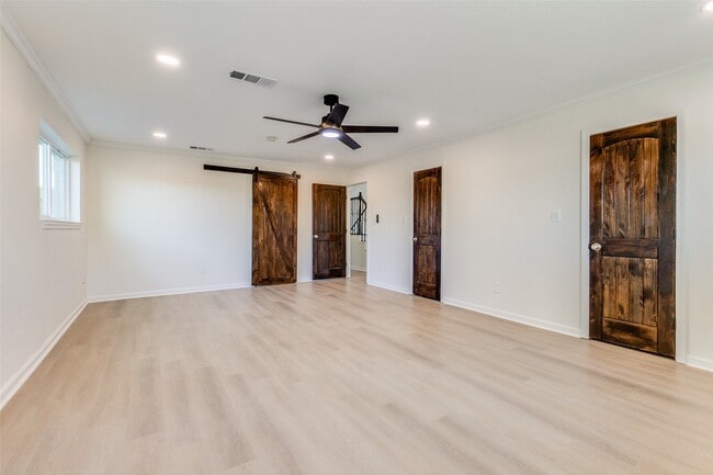 Building Photo - 1424 Stagecoach Dr