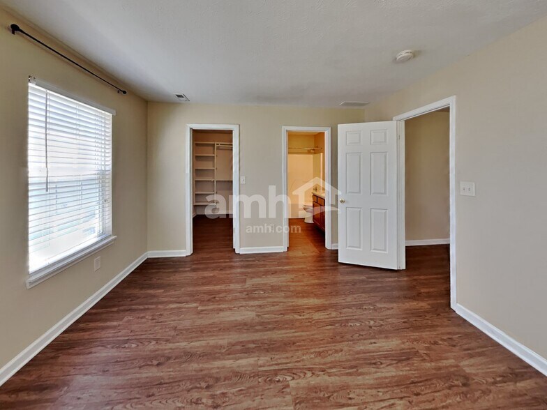 Building Photo - 5904 Jackie Ln