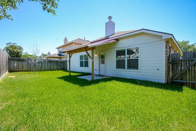 Building Photo - 24914 Oconee Dr