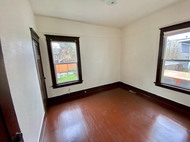 bedroom - 5325 Roosevelt Way NE