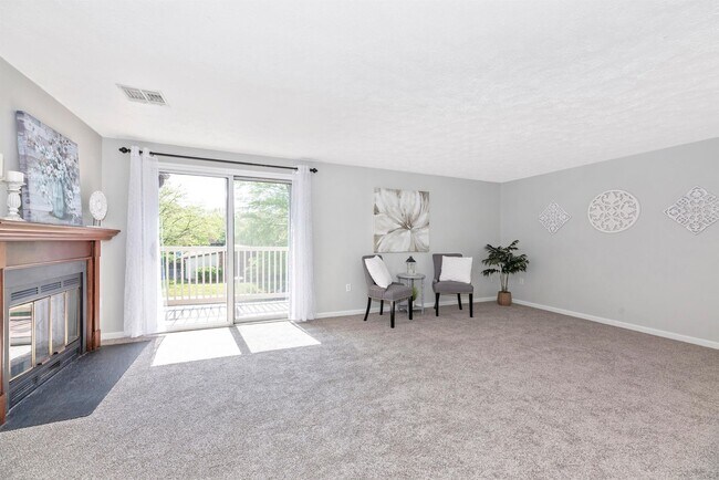 Building Photo - Condo Close to Downtown Frederick