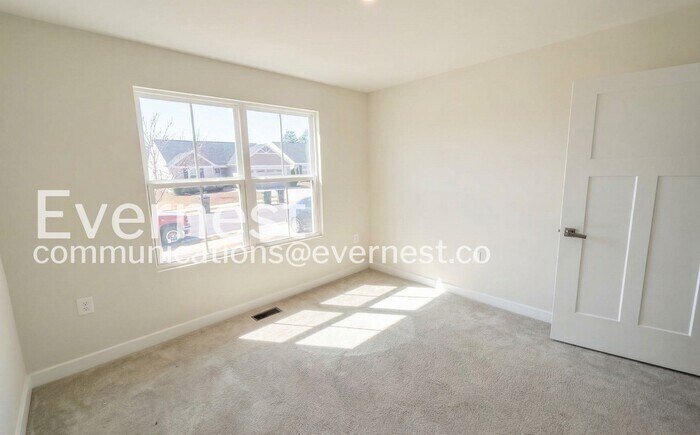 Building Photo - 18393 Signature Wy