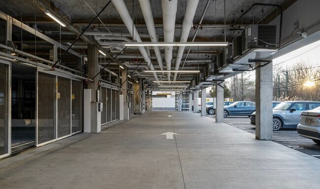 Building Photo - 93 Bennington St