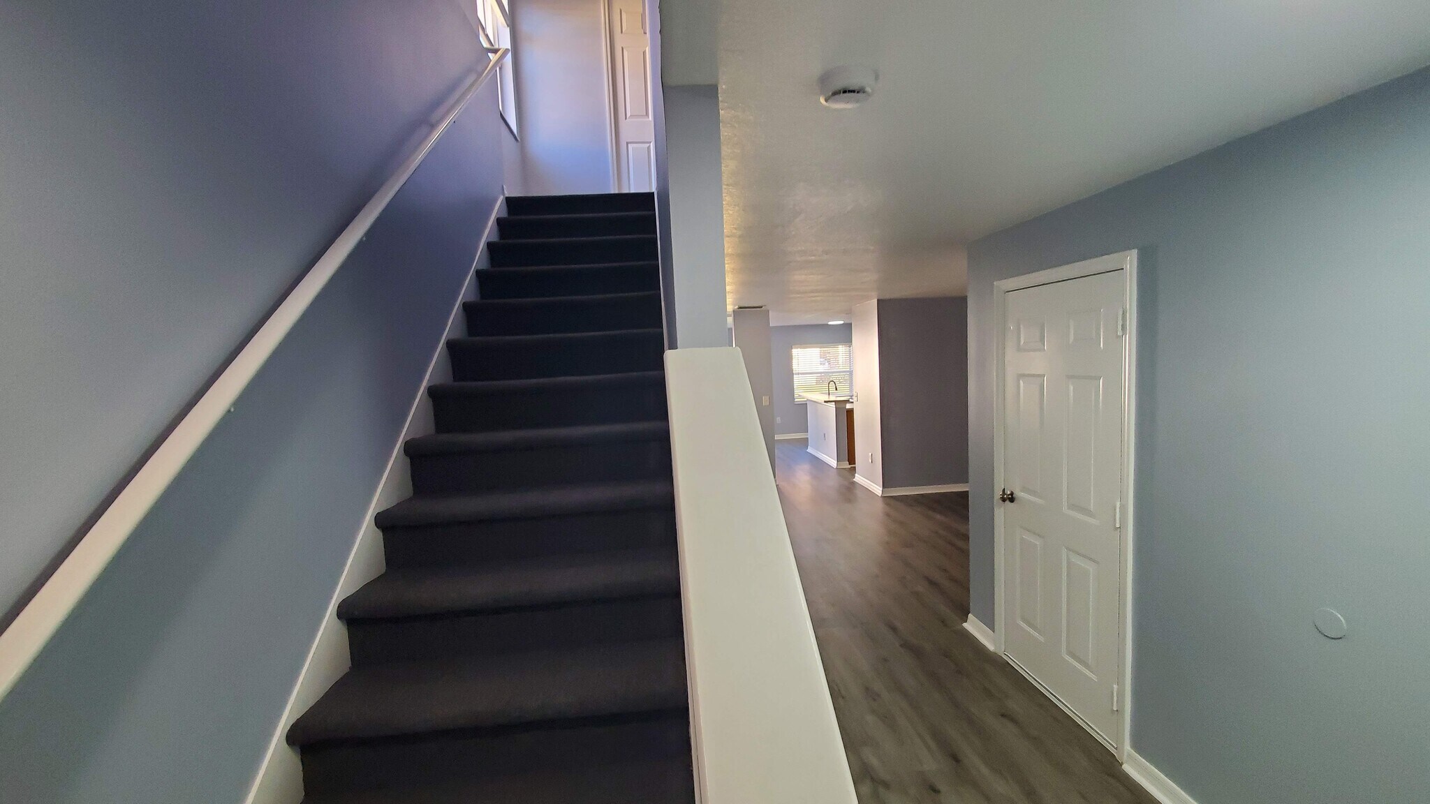 Building Photo - 8007 Sutton Terrace Ln