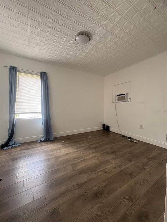 Building Photo - 121 Kensington Rd