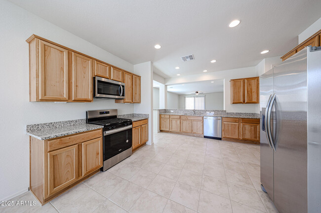 Building Photo - 7118 W Bent Tree Dr