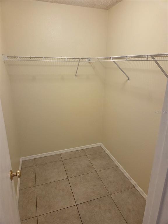 Building Photo - 14520 Laguna Beach Cir