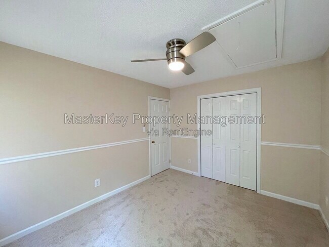 Building Photo - 6320 Dry Fork Ln