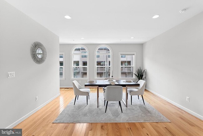 Building Photo - 43372 Whitehead Ter