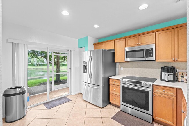 Building Photo - 6107 Sandy Bank Terrace