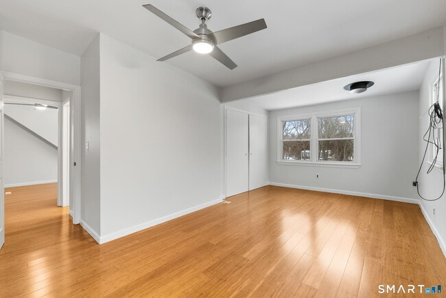 Building Photo - 60 Ferris Ave