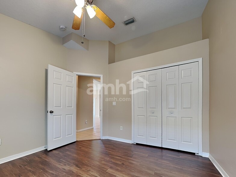 Building Photo - 1304 Emerald Hill Way