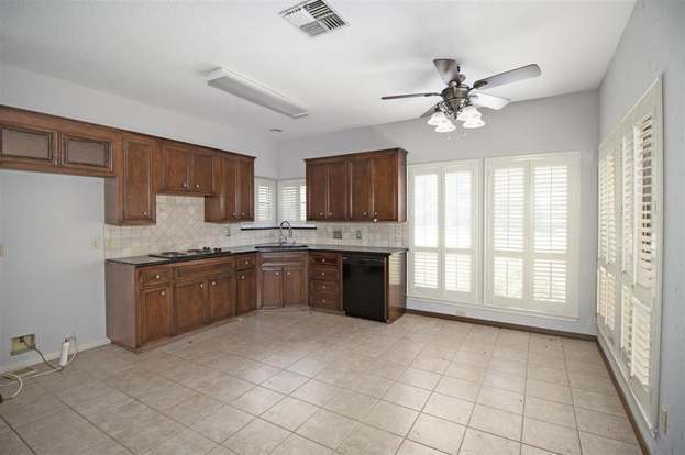 Building Photo - 3323 Village Falls Ct