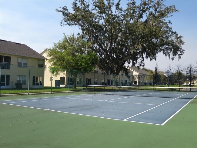 Building Photo - 2806 Club Cortile Cir