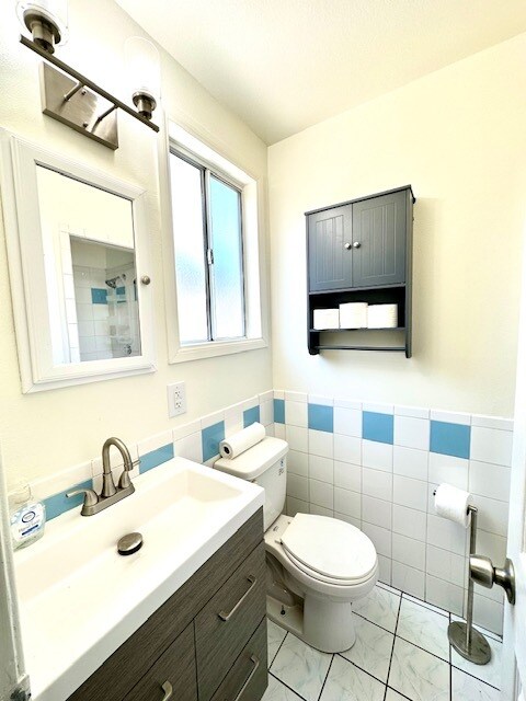 master bath - 620 Van Wig Ave