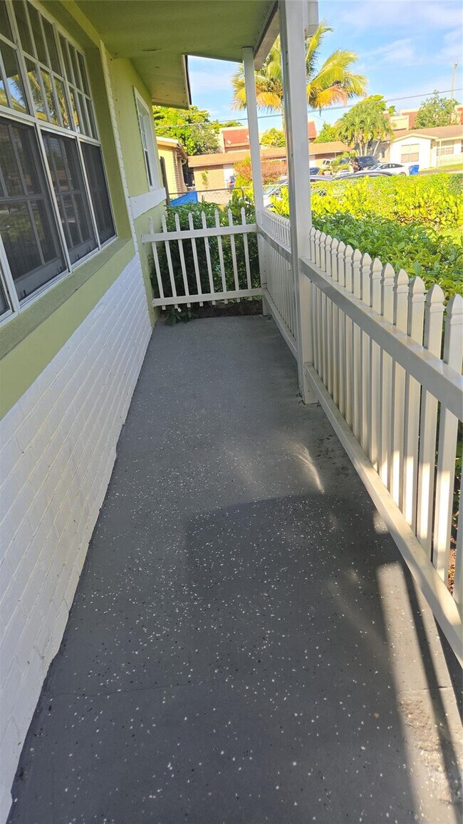 Building Photo - 5839 NW 16th St